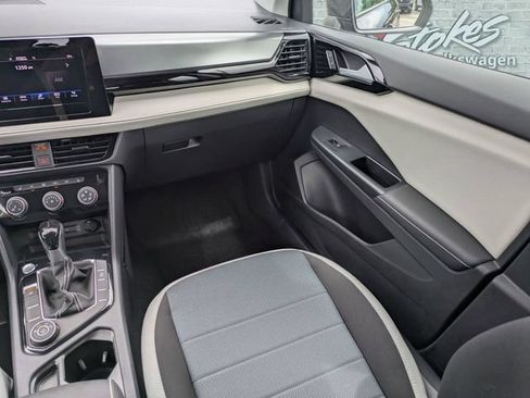 Certified 2025 Volkswagen Taos S AWD/4WD image 17