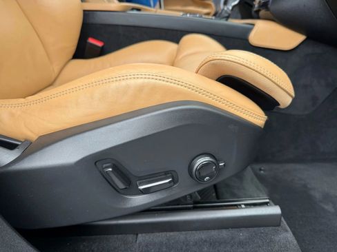 Used 2018 Volvo XC90 T6 Momentum w/ Convenience Package AWD/4WD image 16