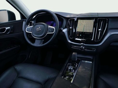Used 2025 Volvo XC60 B5 Core AWD/4WD image 24