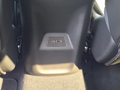 Used 2024 Buick Envision Preferred AWD/4WD image 8