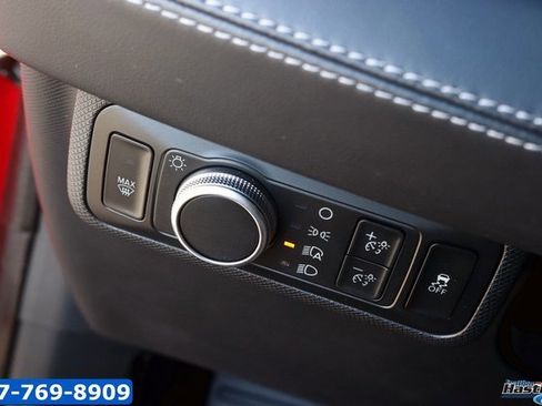 Used 2022 Ford Mustang Mach-E Premium image 24