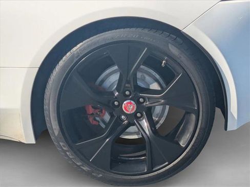 Used 2021 Jaguar F-TYPE Convertible RWD image 18