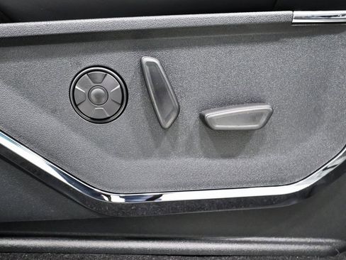 New 2025 Ford F350 Platinum w/ FX4 Off-Road Package image 18