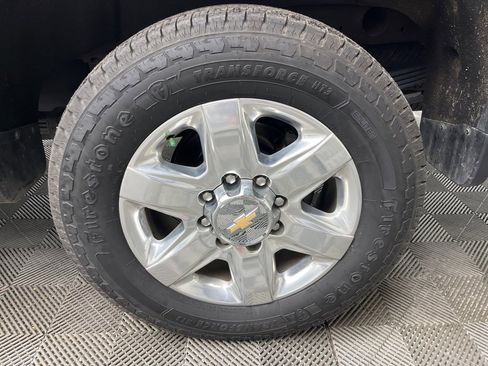 Used 2021 Chevrolet Silverado 2500 LTZ image 6