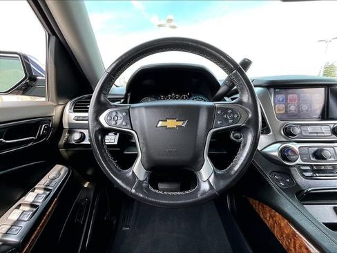 Used 2020 Chevrolet Tahoe Premier w/ Premier Plus Edition AWD/4WD image 18