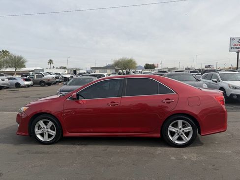 Used 2012 Toyota Camry SE image 5