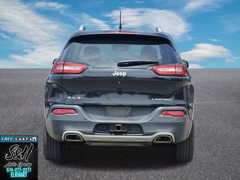 Used 2015 Jeep Cherokee Limited w/ Luxury Group AWD/4WD image 16