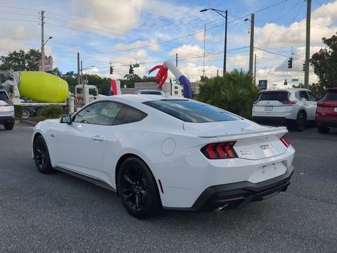 Used 2025 Ford Mustang GT image 6