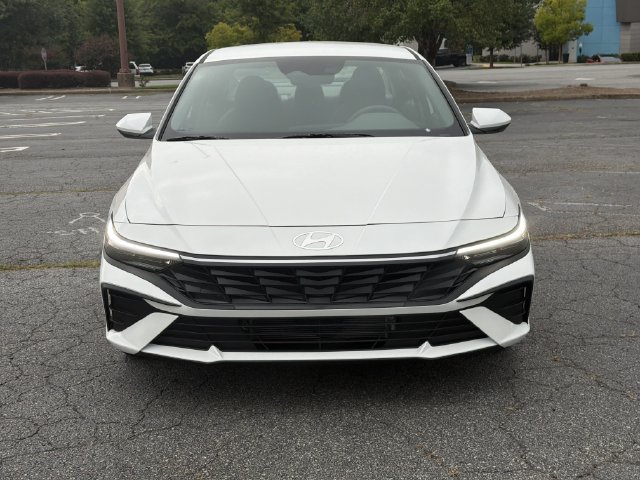 New 2026 Hyundai Elantra Hybrid FWD image 2