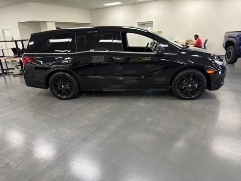 Used 2025 Honda Odyssey Sport-L image 8
