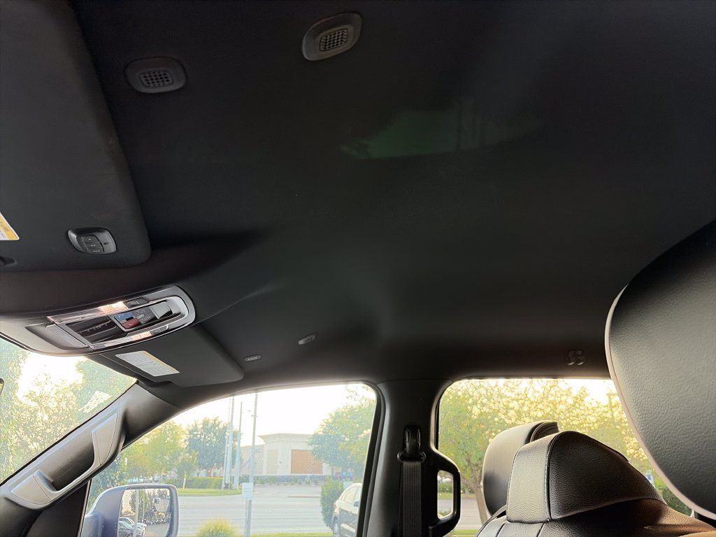Used 2025 RAM 1500 Laramie AWD/4WD image 16