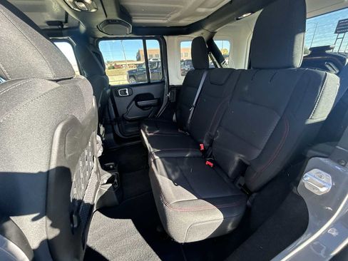 Used 2021 Jeep Wrangler Unlimited Rubicon image 25