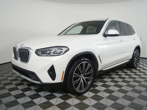 Used 2024 BMW X3 sDrive30i w/ Premium Package RWD image 7