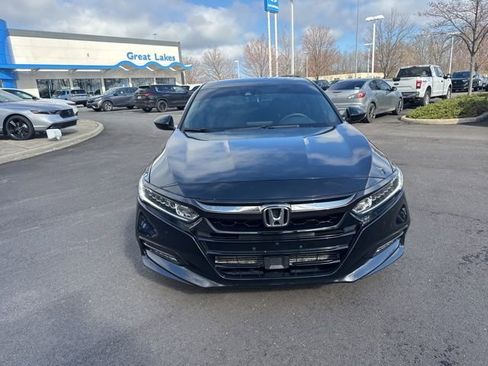 Used 2019 Honda Accord Sport image 3