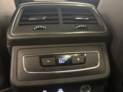 Used 2024 Audi A6 Premium Plus image 35