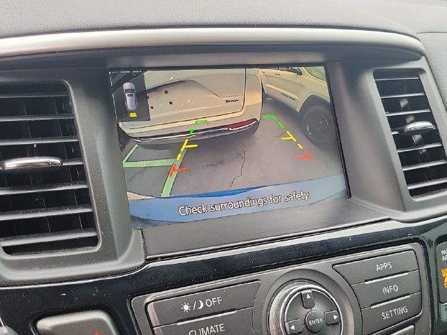 Used 2019 Nissan Pathfinder S AWD/4WD image 16