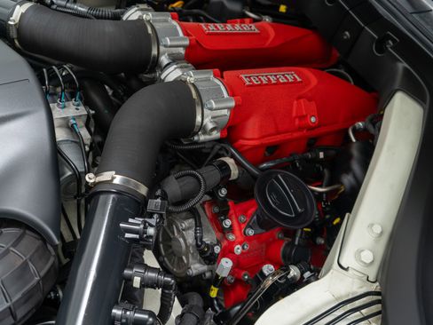 Used 2020 Ferrari Portofino image 41