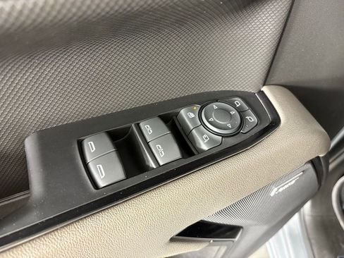 Used 2023 Chevrolet Silverado 1500 ZR2 w/ Technology Package AWD/4WD image 18