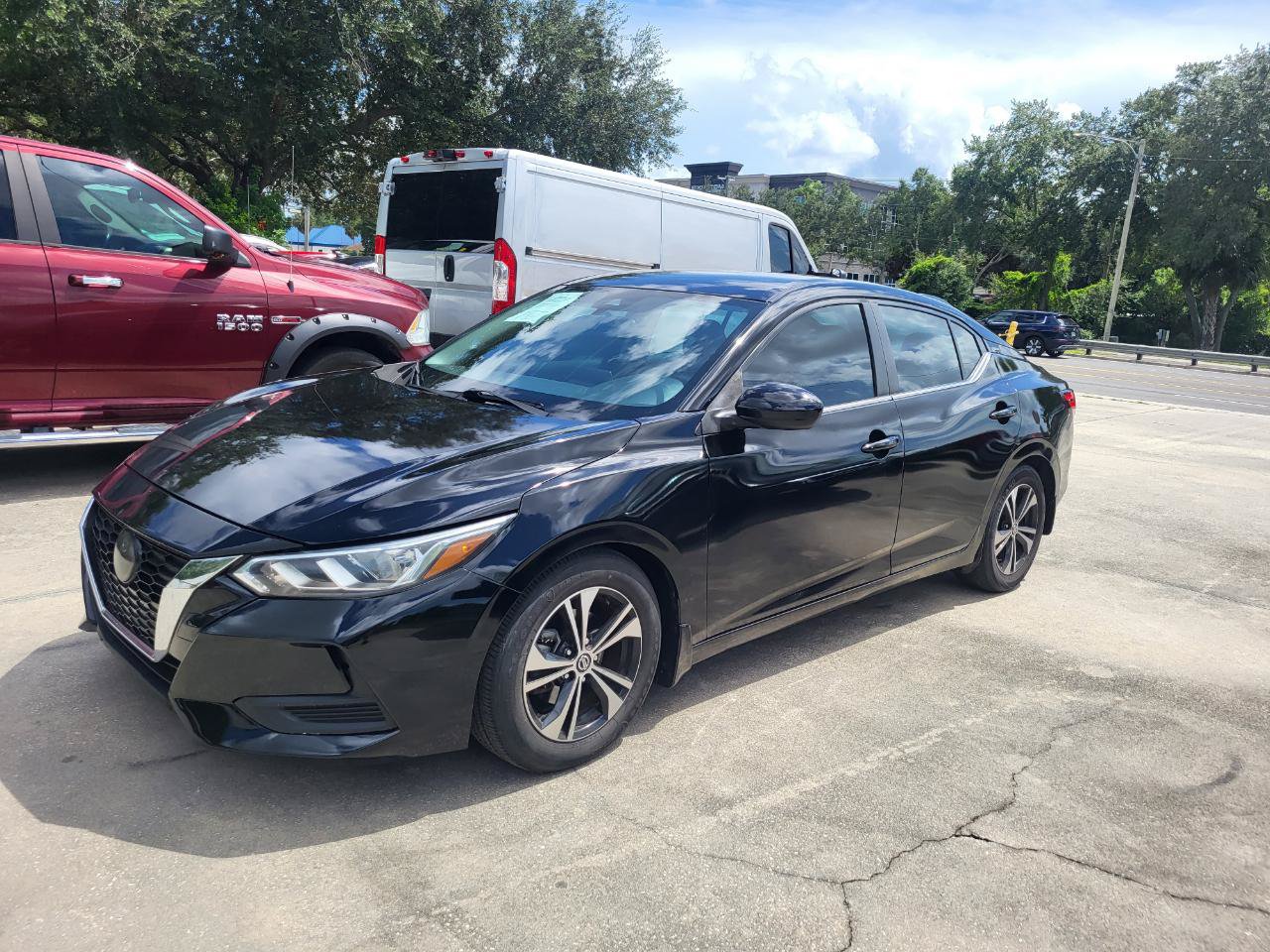 Used 2021 Nissan Sentra SV FWD image 1