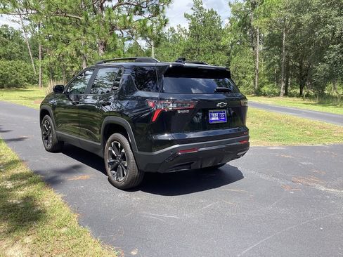 New 2026 Chevrolet Equinox RS w/ Safety and Technology Package FWD image 3