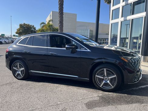 New 2026 Mercedes-Benz EQE 320 4MATIC SUV image 9