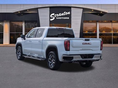 Used 2024 GMC Sierra 1500 SLT w/ SLT Premium Plus Package AWD/4WD image 3