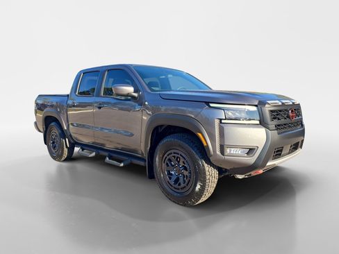 New 2026 Nissan Frontier PRO-4X w/ Tow Package AWD/4WD image 7