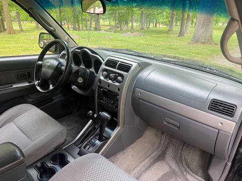 Used 2002 Nissan Frontier SE AWD/4WD image 79