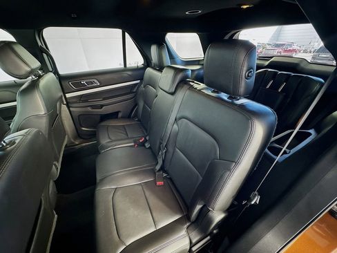 Used 2017 Ford Explorer XLT w/ Equipment Group 202A image 24