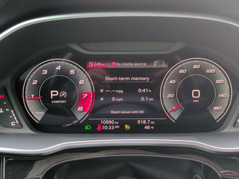 Certified 2024 Audi Q3 2.0T Premium Plus w/ Premium Plus Package image 23