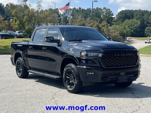 Used 2026 RAM 1500 Big Horn AWD/4WD image 4