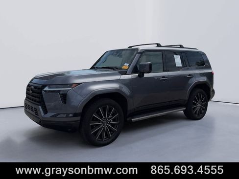 Used 2024 Lexus GX 550 AWD/4WD image 7