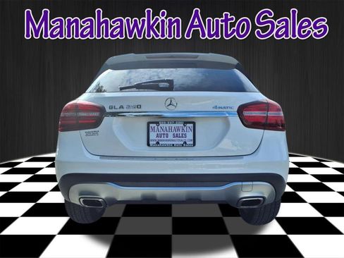 Used 2019 Mercedes-Benz GLA 250 4MATIC image 3