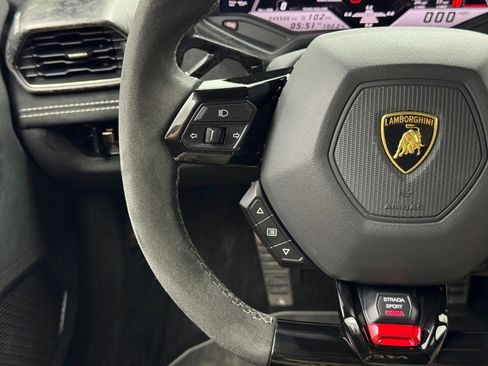 Used 2018 Lamborghini Huracan Performante image 29