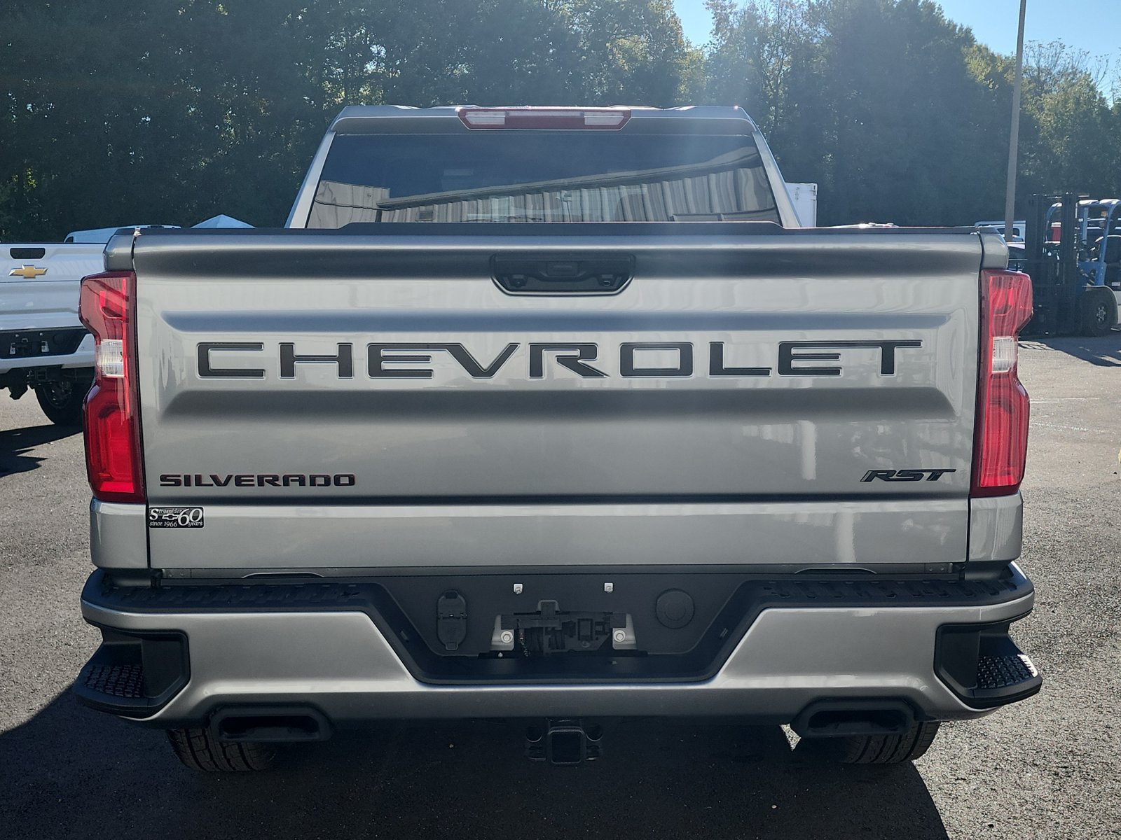 New 2026 Chevrolet Silverado 1500 RST w/ Redline Edition AWD/4WD image 4