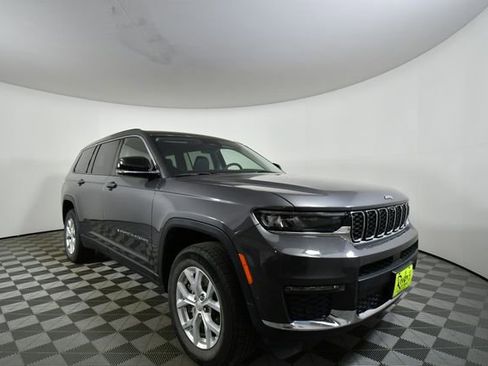 Used 2023 Jeep Grand Cherokee L Limited w/ Luxury Tech Group II image 8