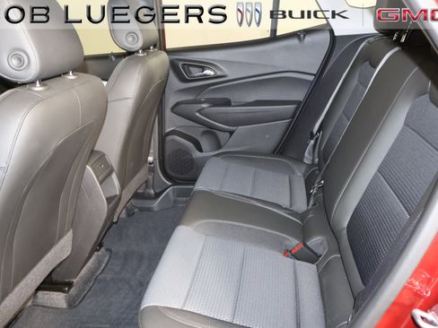 Certified 2024 Chevrolet Trax LT w/ LT Convenience Package image 11