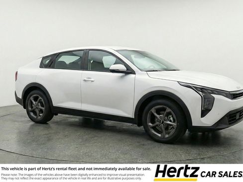 Used 2025 Kia K4 FWD image 1