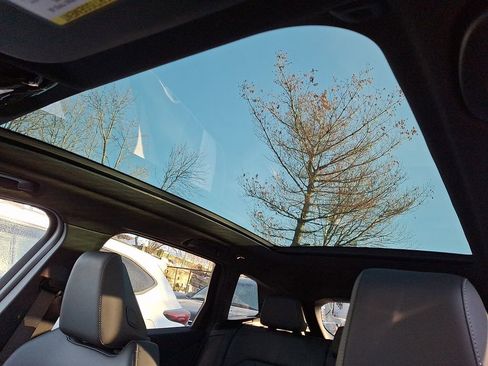 Used 2025 BMW X3 M50 w/ Premium Package image 11