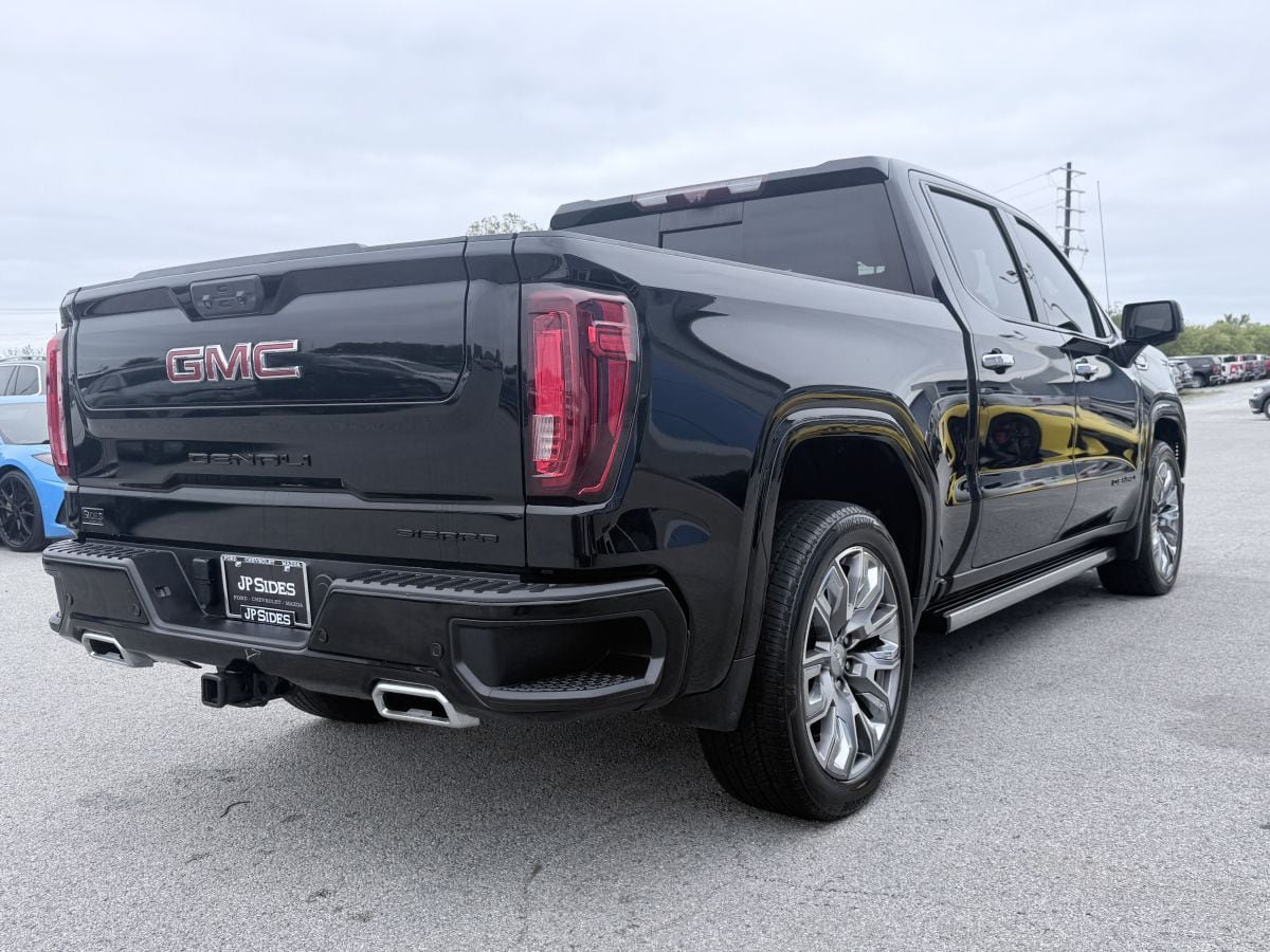 Used 2023 GMC Sierra 1500 Denali w/ Denali Reserve Package AWD/4WD image 5