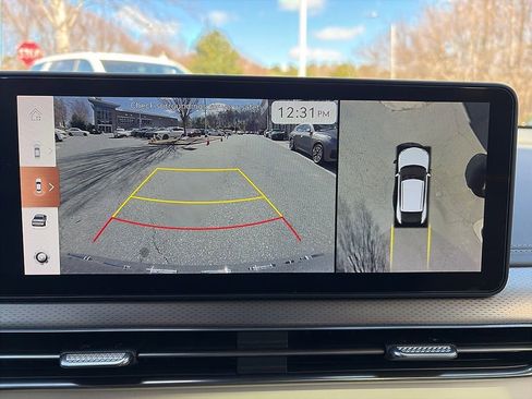 Used 2023 Genesis GV60 Advanced image 9