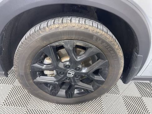 Used 2024 Honda HR-V Sport image 9
