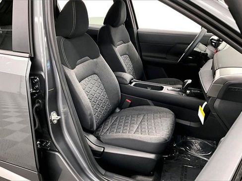 New 2026 Nissan Kicks SV image 31