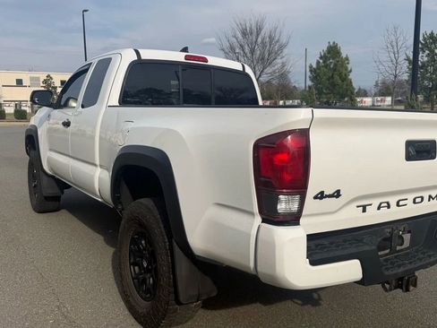 Used 2019 Toyota Tacoma SR w/ SX Package image 10