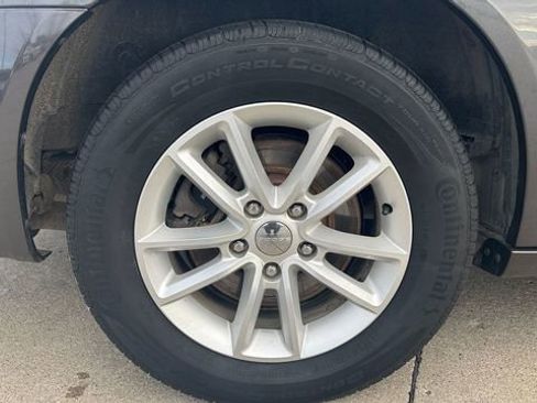 Used 2019 Dodge Grand Caravan SXT image 10