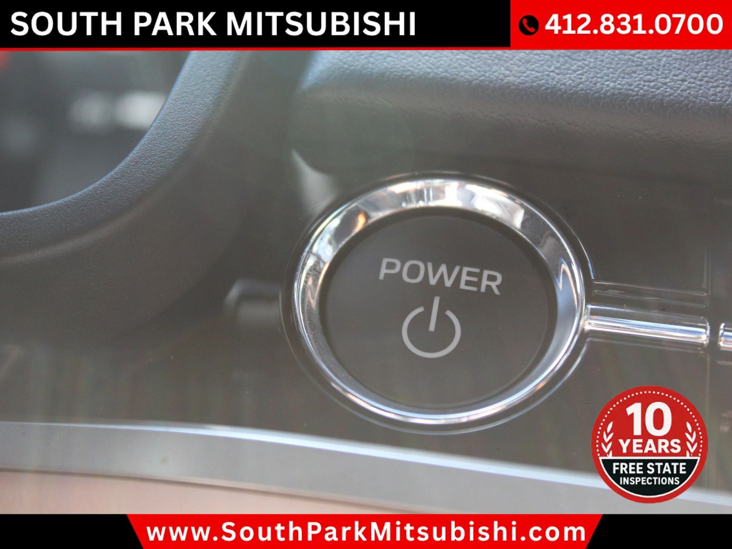 Used 2025 Mitsubishi Outlander 4WD Plug-In Hybrid image 35