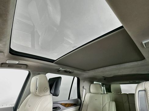Used 2023 Cadillac Escalade Sport Platinum w/ Heavy-Duty Trailer Package AWD/4WD image 24