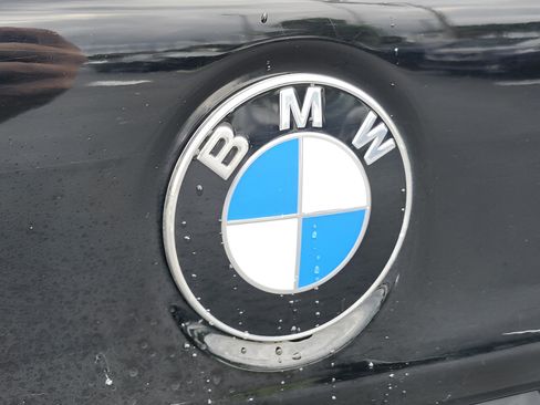 Used 2018 BMW 530e image 36