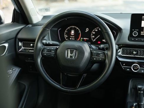 Used 2023 Honda Civic EX image 28