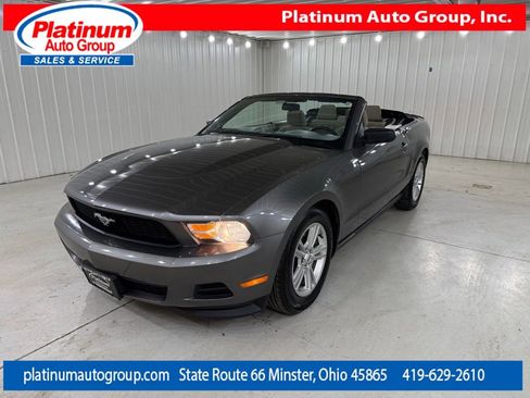 Used 2011 Ford Mustang Convertible RWD image 32